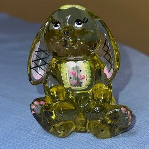Fenton Buttercup Lop Eared Bunny hand-painted 3.5 inches artist-signed sticker